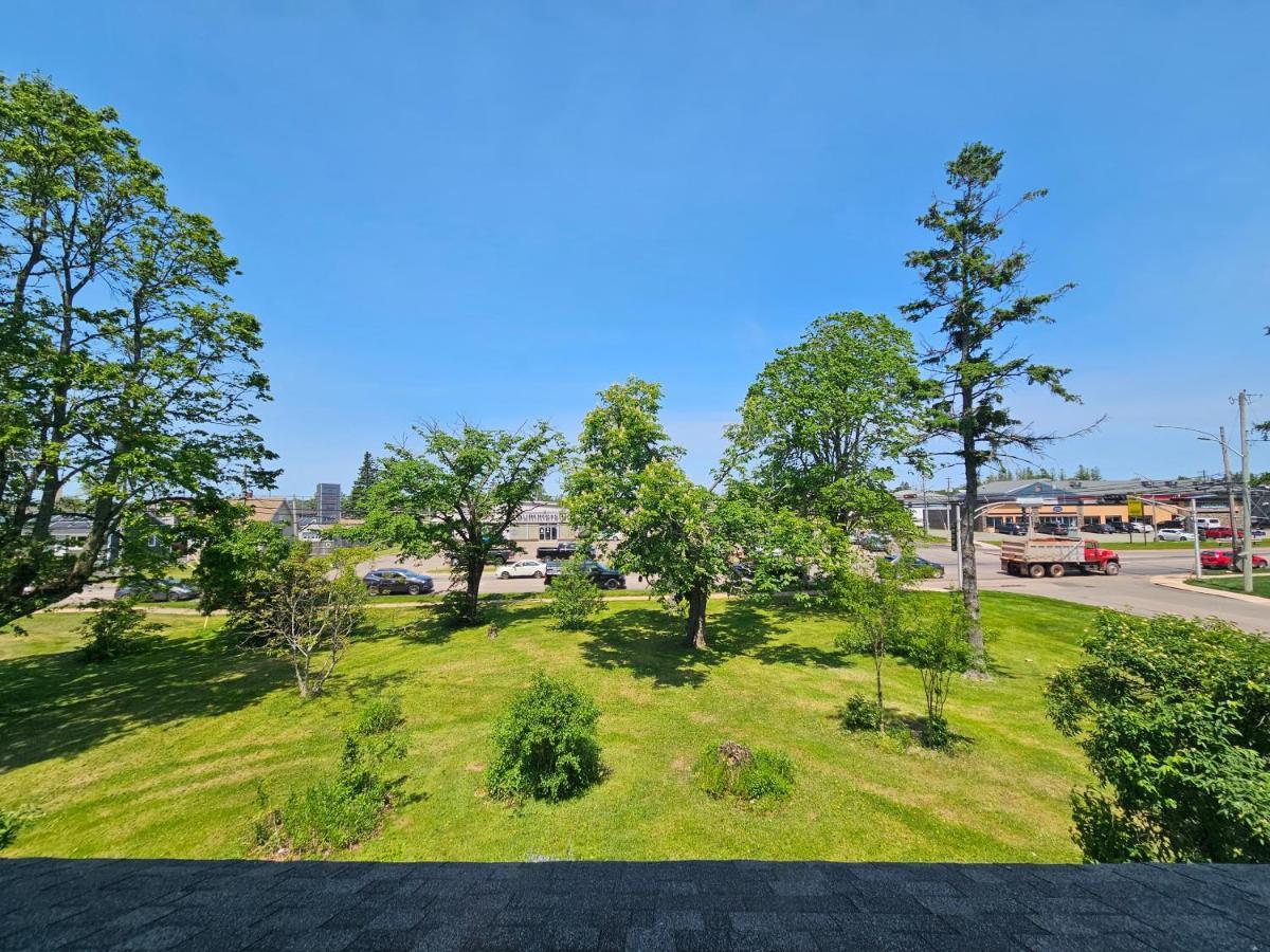 Sunflower Guest Suites Summerside Bagian luar foto