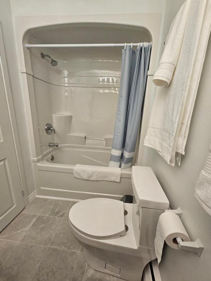 Sunflower Guest Suites Summerside Bagian luar foto