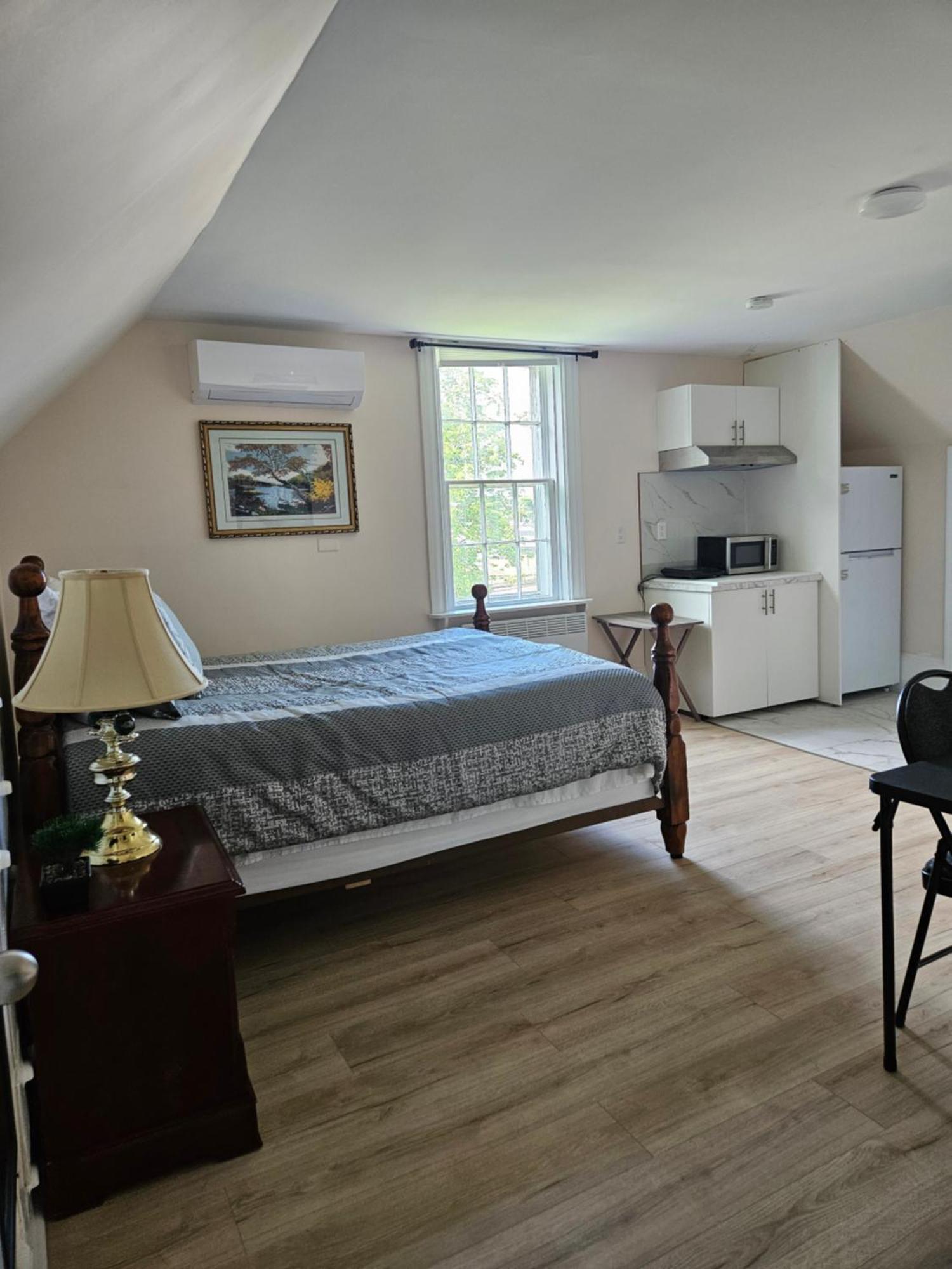 Sunflower Guest Suites Summerside Bagian luar foto
